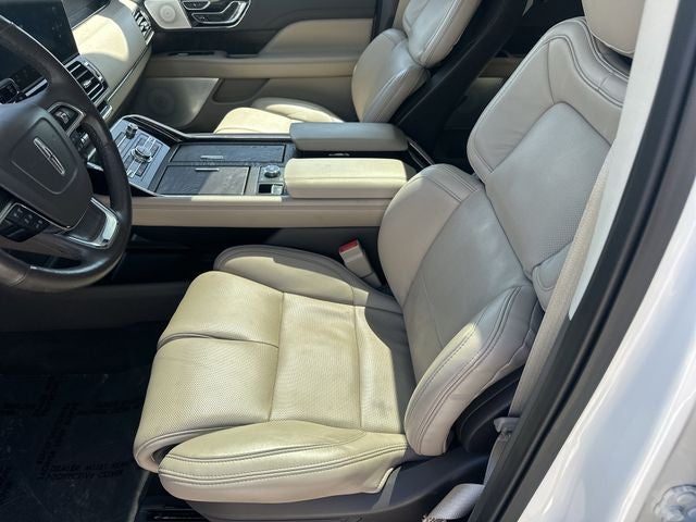 2022 Lincoln Navigator L Reserve