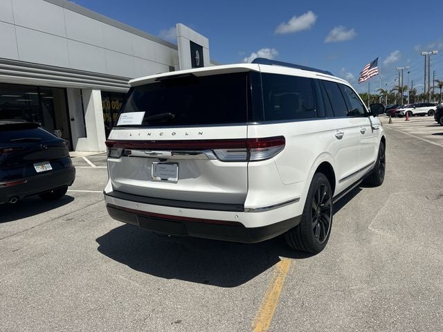 2022 Lincoln Navigator L Reserve