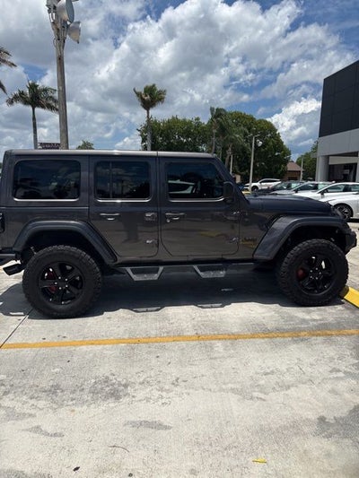 2020 Jeep Wrangler Unlimited Sahara Altitude