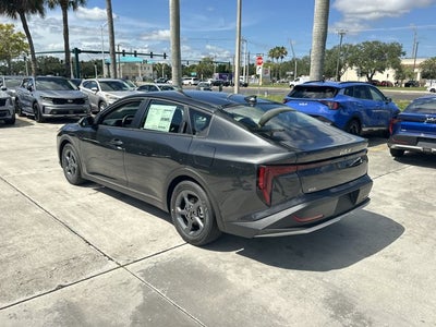 2026 Kia K4 LXS