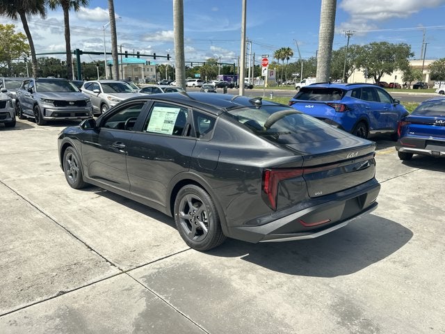 2026 Kia K4 LXS