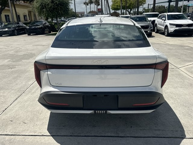 2026 Kia K4 LXS
