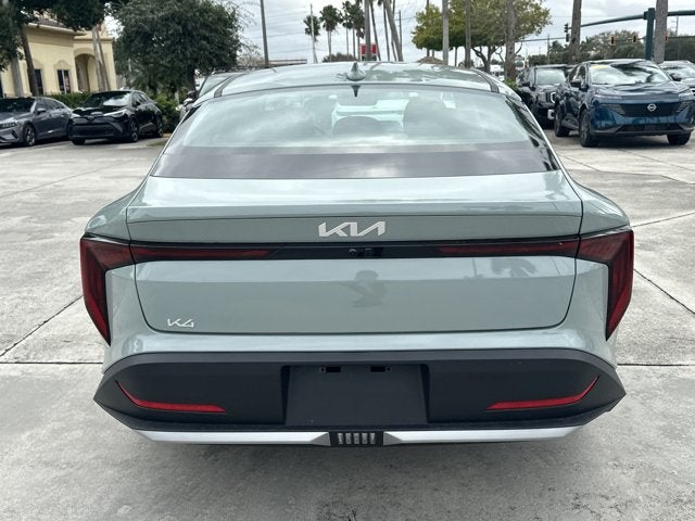 2025 Kia K4 LXS