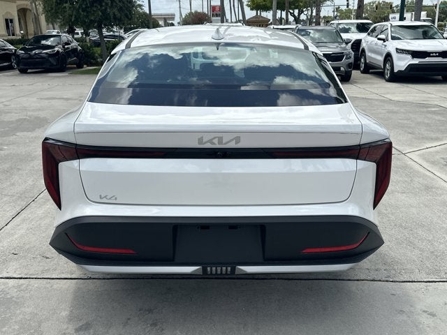 2026 Kia K4 LXS