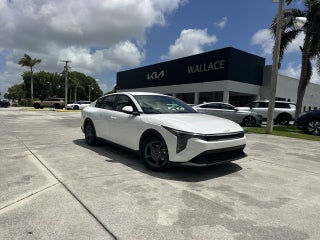 2026 Kia K4 LXS
