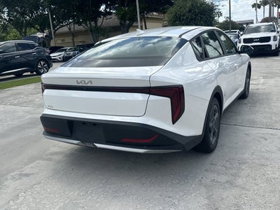 2026 Kia K4 LXS