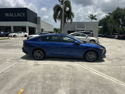 2026 Kia K4 LXS