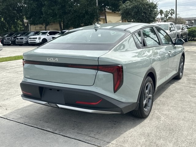 2025 Kia K4 LXS