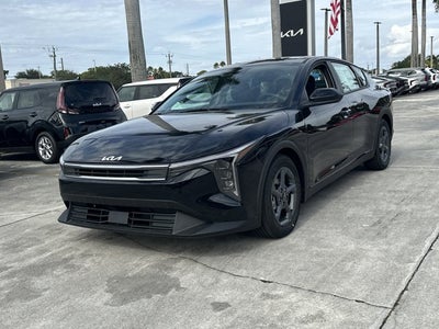 2025 Kia K4 LXS