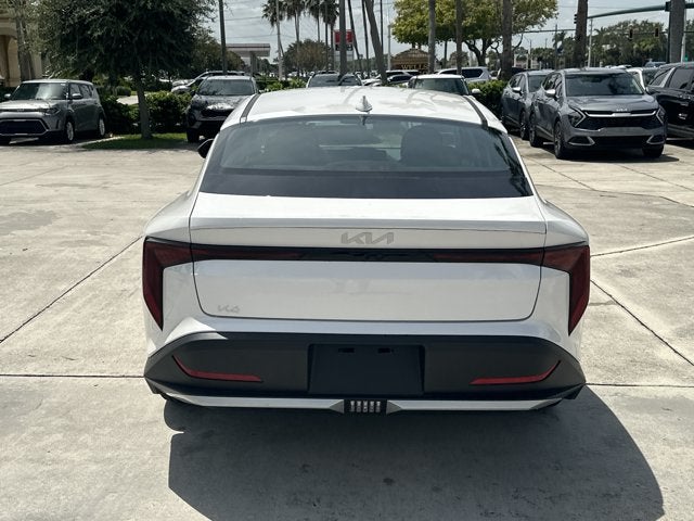 2026 Kia K4 LXS