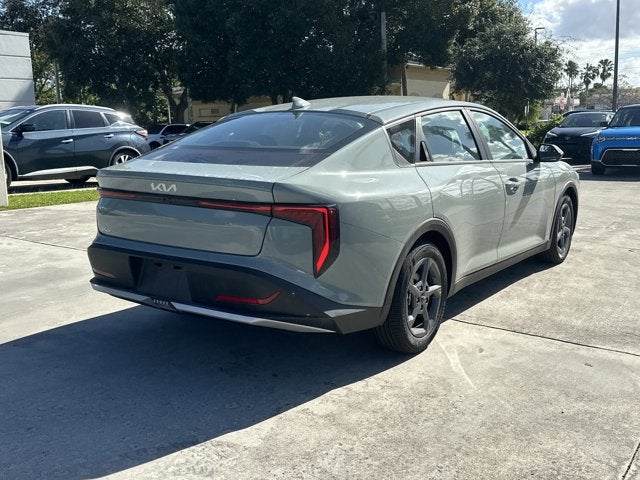 2025 Kia K4 LXS