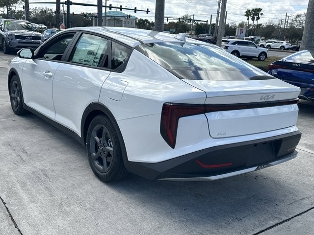 2026 Kia K4 LXS
