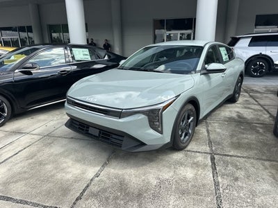 2026 Kia K4 LXS