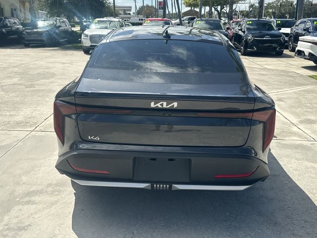 2026 Kia K4 LXS