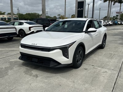 2026 Kia K4 LXS