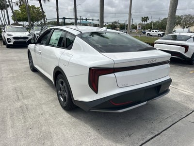 2026 Kia K4 LXS