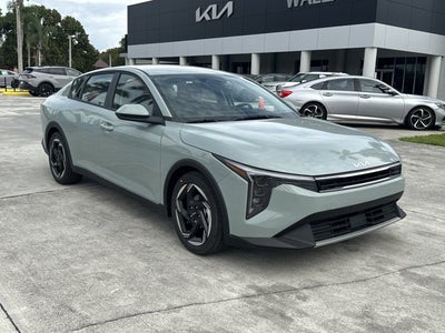 2025 Kia K4 EX