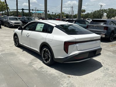 2025 Kia K4 EX