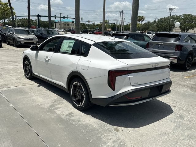 2025 Kia K4 EX