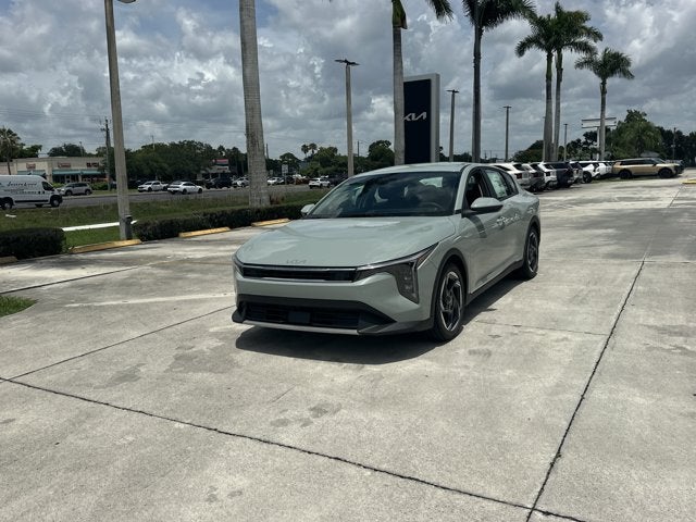 2026 Kia K4 EX