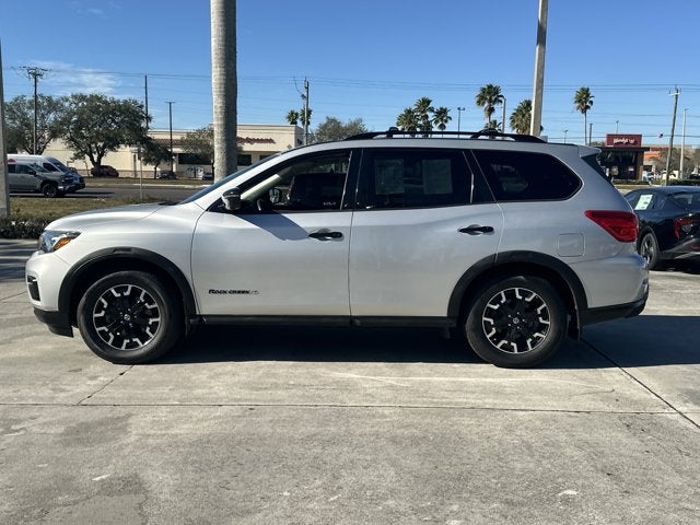 2020 Nissan Pathfinder SL