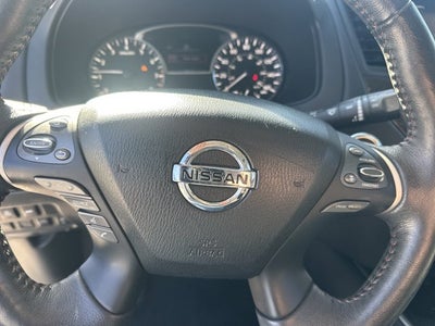 2020 Nissan Pathfinder SL