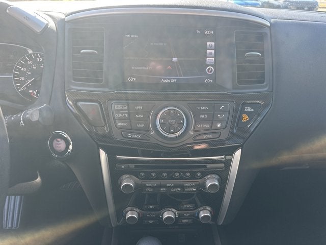 2020 Nissan Pathfinder SL