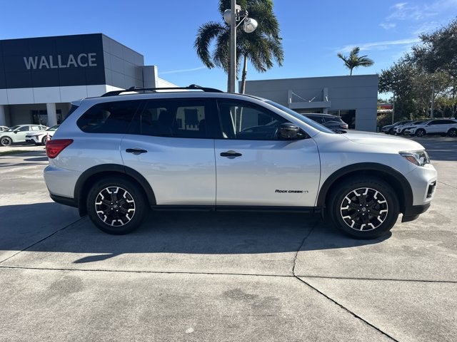 2020 Nissan Pathfinder SL