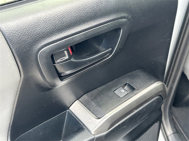 2021 Toyota Tacoma 2WD SR5