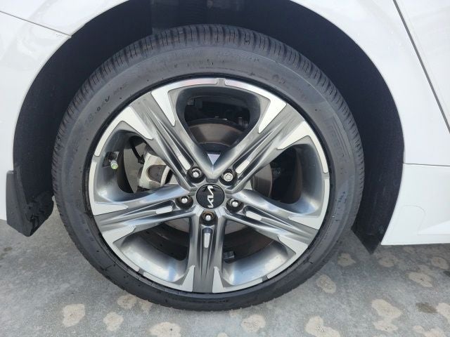 2024 Kia K5 EX