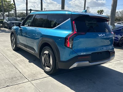 2026 Kia EV9 Wind