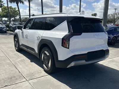 2026 Kia EV9 Wind