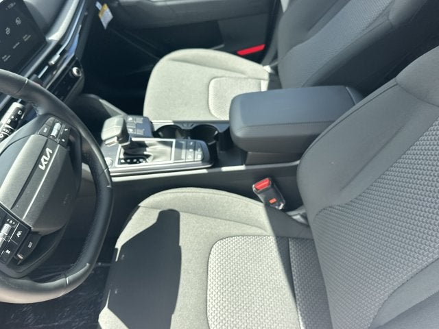 2027 Kia Sportage LX