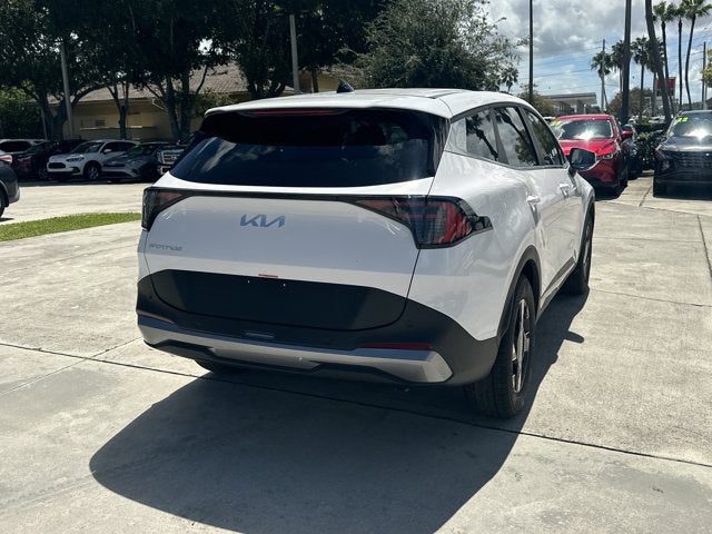 2027 Kia Sportage LX