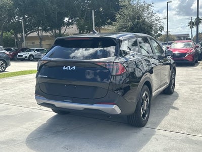 2027 Kia Sportage EX
