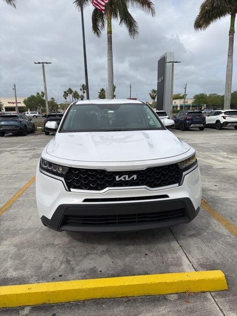 2023 Kia Sorento LX