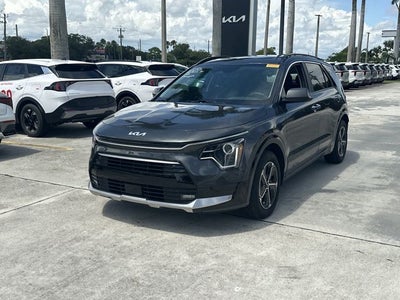 2025 Kia Niro SX