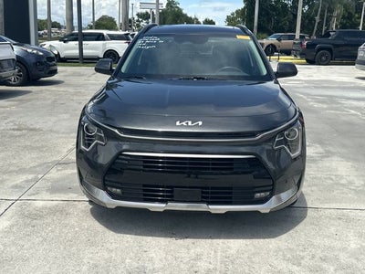 2025 Kia Niro SX