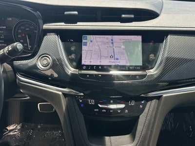 2024 Cadillac XT6 AWD Sport
