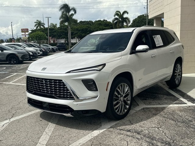 2025 Buick Enclave Avenir