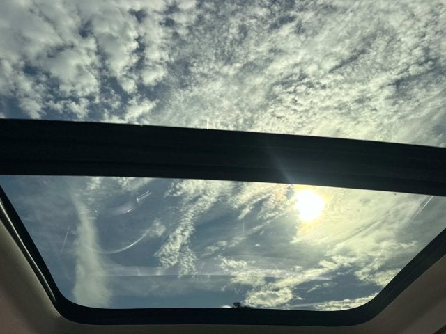 2024 Volvo XC90 Recharge Plug-In Hybrid Plus Bright Theme