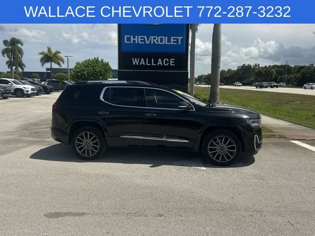 2023 GMC Acadia Denali
