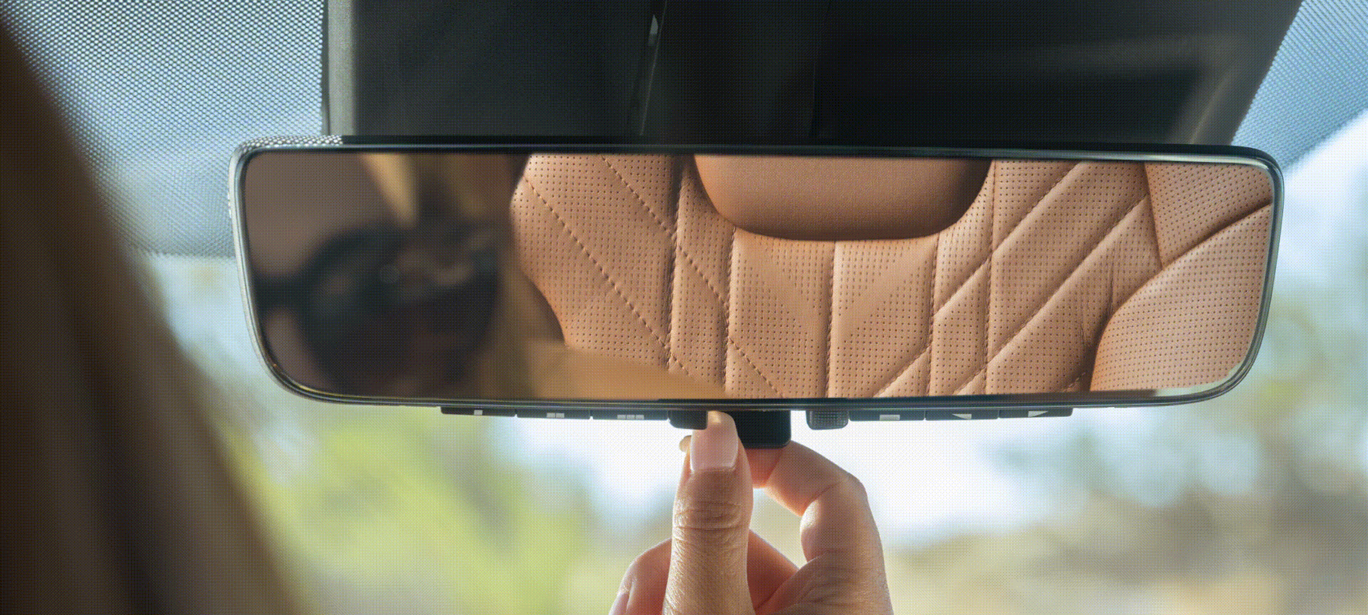 Full Display Digital Rearview Mirror